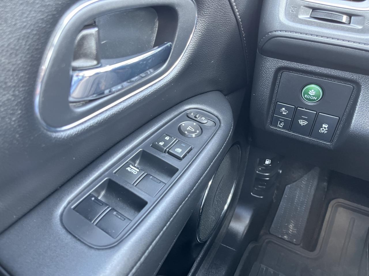 2016 Honda HR-V EX-L Photo