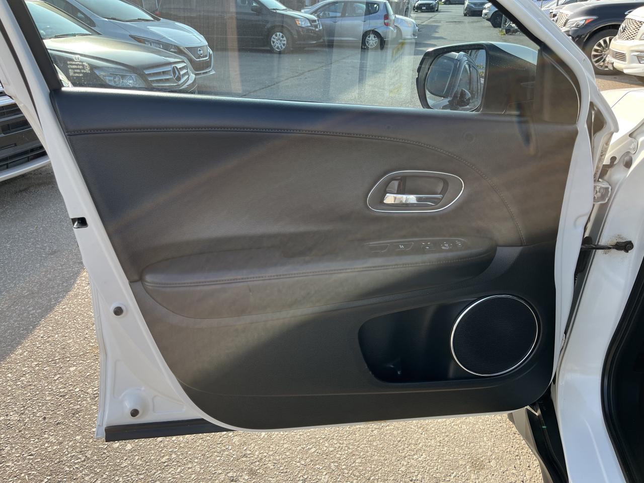 2016 Honda HR-V EX-L Photo