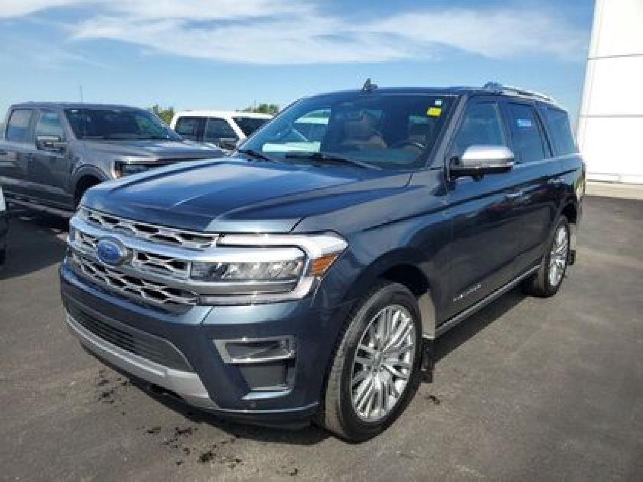 Used 2022 Ford Expedition PLATINUM 600A W/HEAVY TRAILER TOW for sale in Moose Jaw, SK