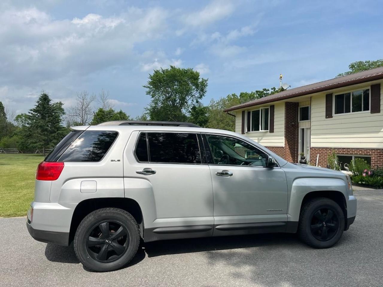 2017 GMC Terrain SLE - Photo #4