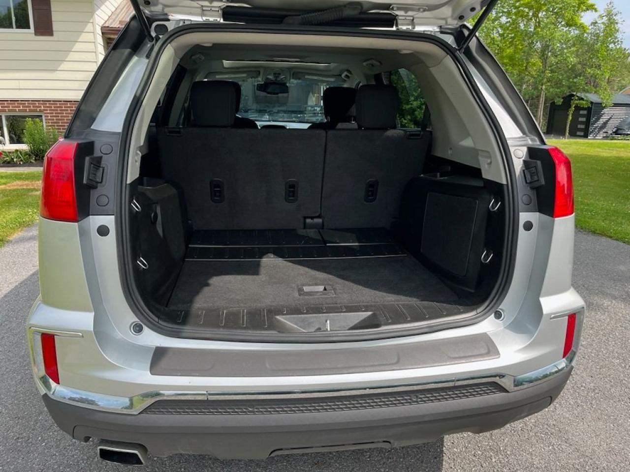 2017 GMC Terrain SLE - Photo #6