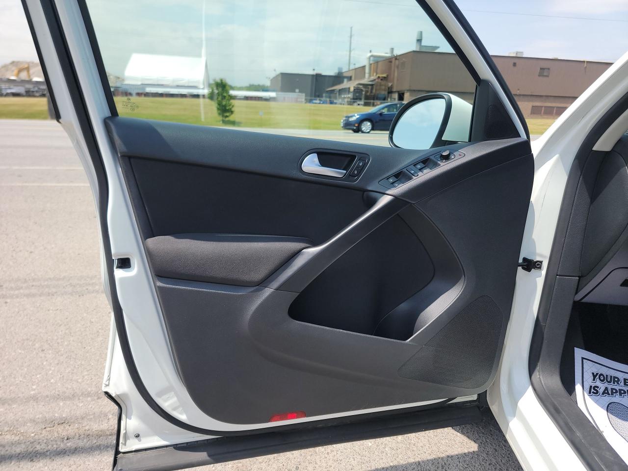 2015 Volkswagen Tiguan Trendline - Photo #12