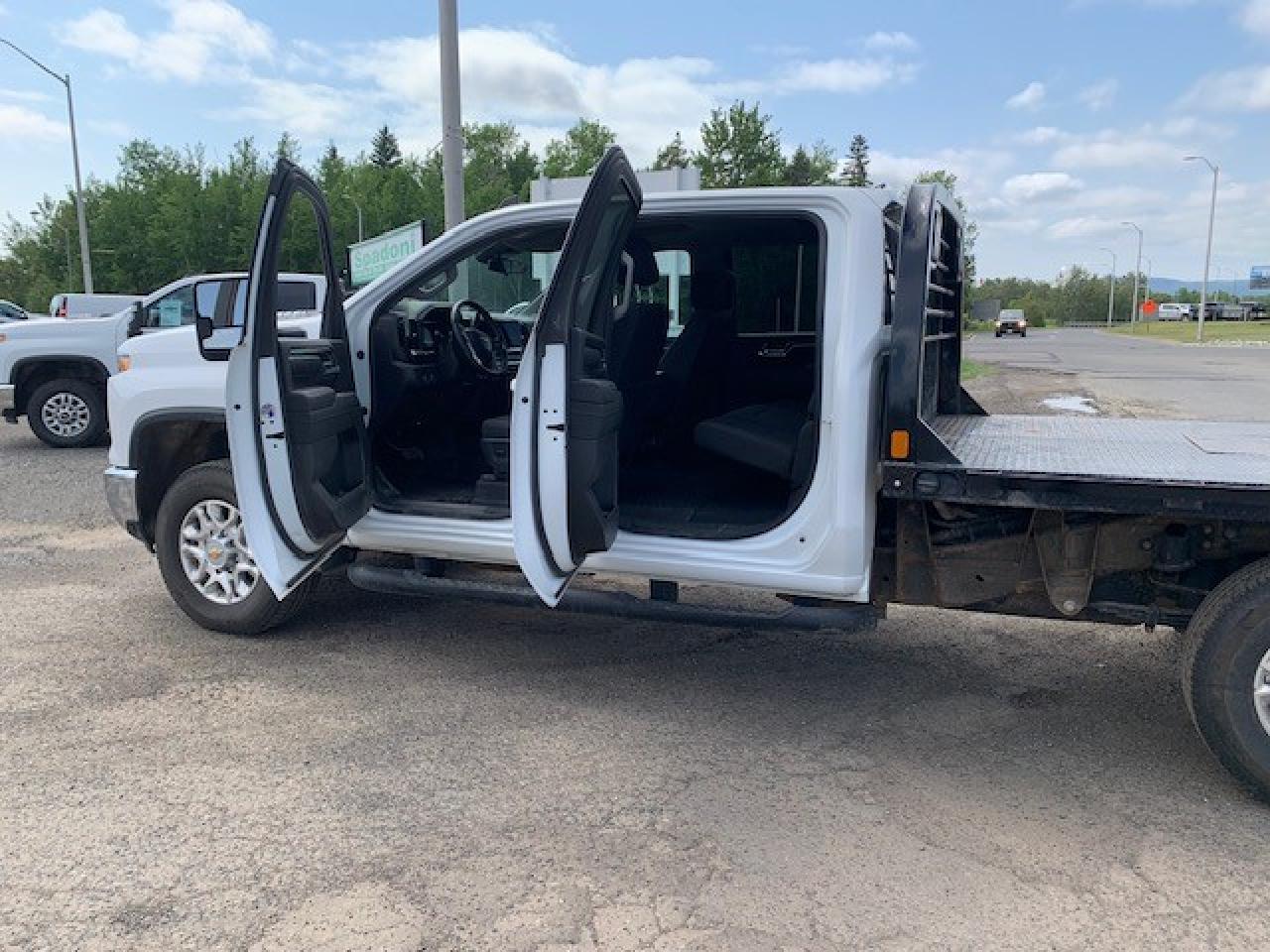 2024 Chevrolet C/K 3500 LT - Photo #4