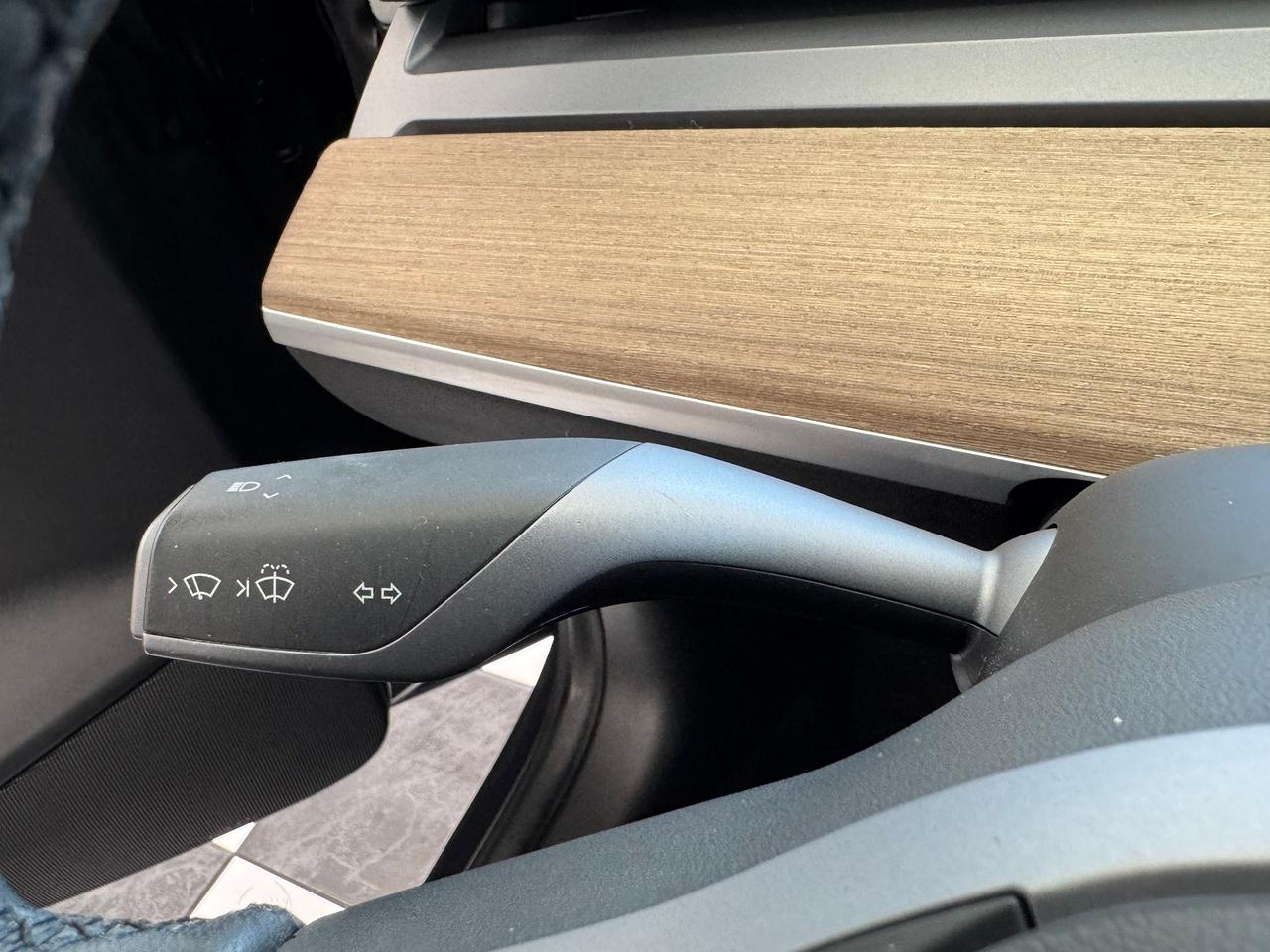 2021 Tesla Model 3 Standard Range Plus+ONE OWNER+CLEAN CARFAX Photo