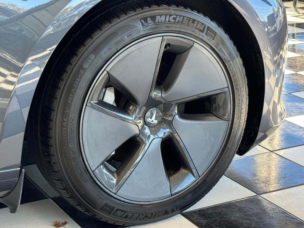 2021 Tesla Model 3 Standard Range Plus+ONE OWNER+CLEAN CARFAX Photo