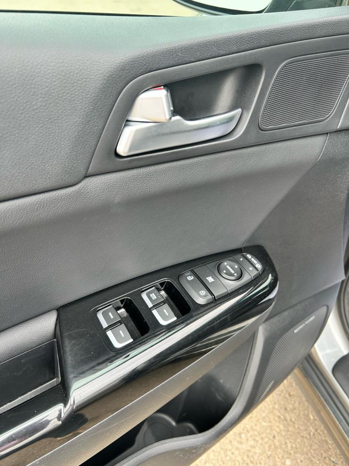 2020 Kia Sportage SX - Photo #11