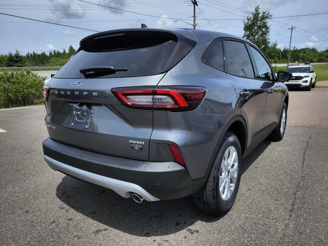 2025 Ford Escape Active AWD Photo4