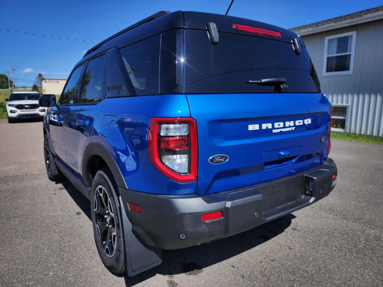 2025 Ford Bronco Sport Outer Banks 4X4 Photo5