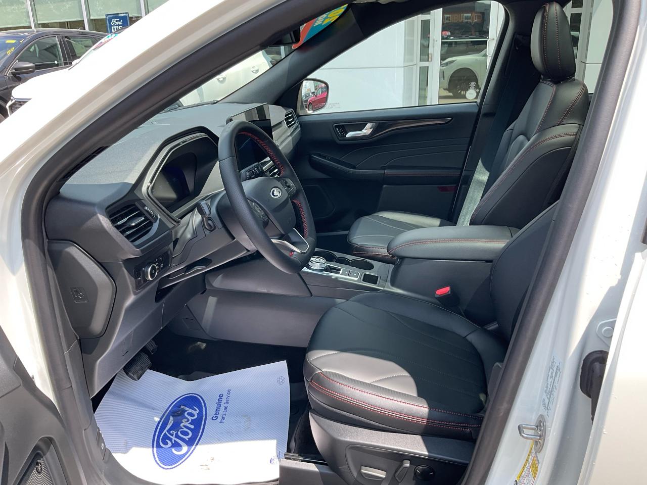 2025 Ford Escape ST-Line Elite Photo5