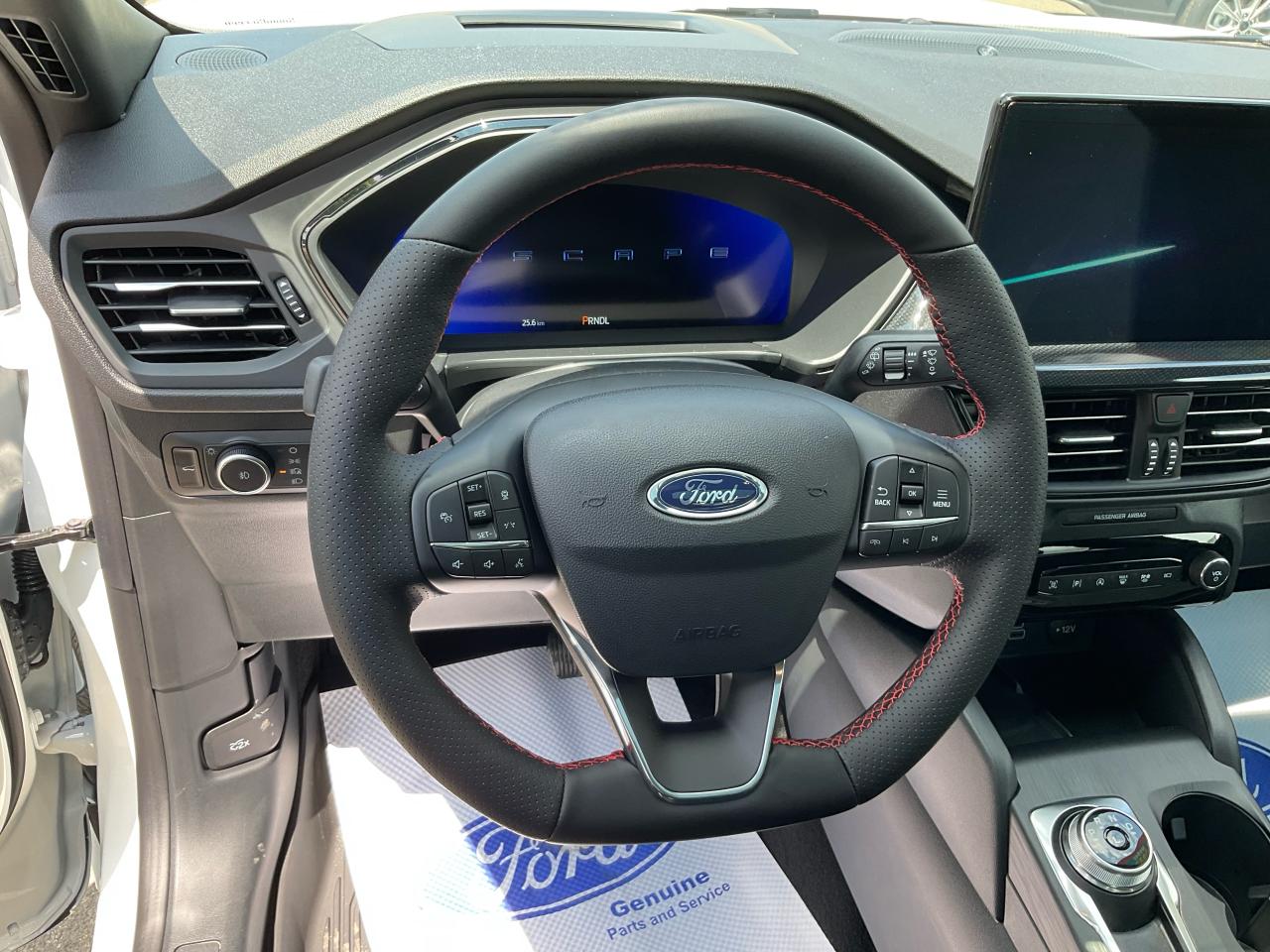 2025 Ford Escape ST-Line Elite Photo5