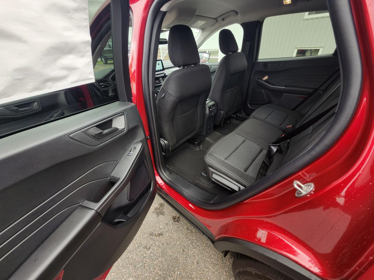 2025 Ford Escape Active AWD Photo5