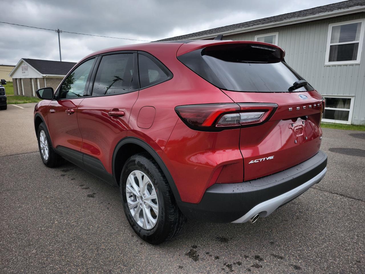 2025 Ford Escape Active AWD Photo5