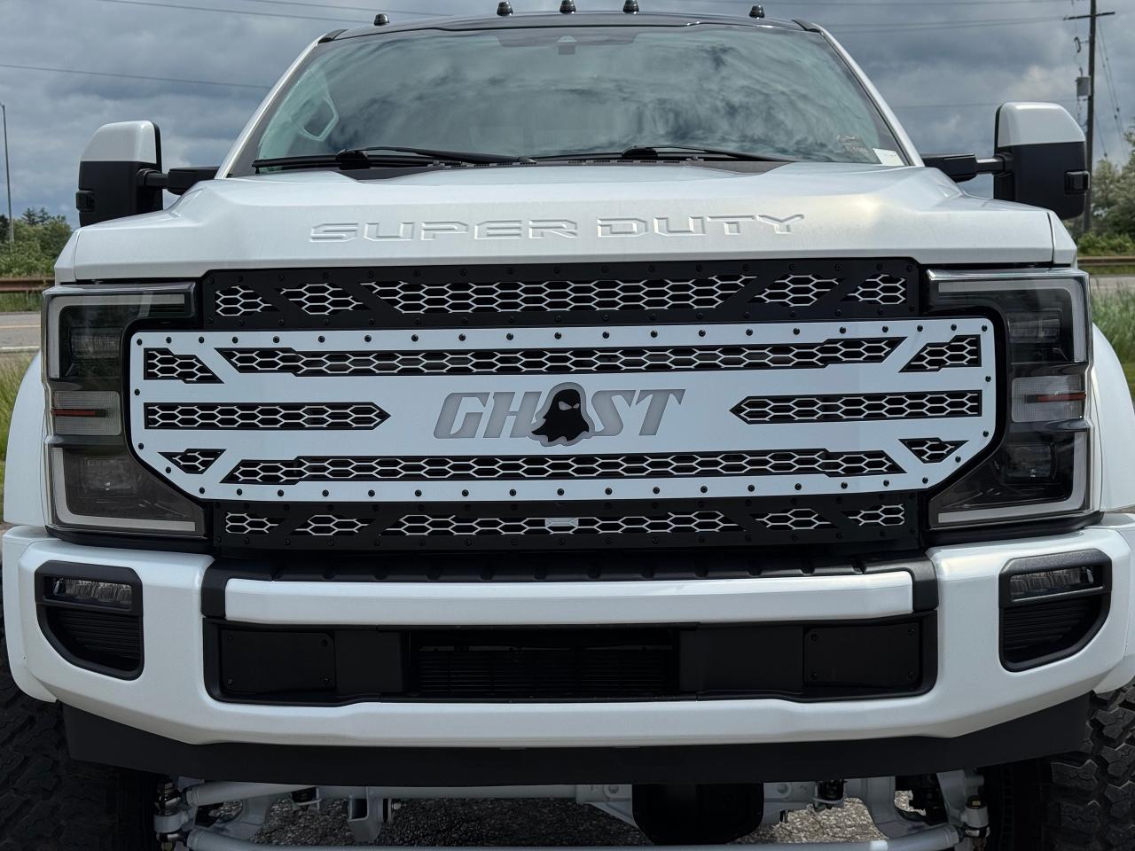 2022 Ford F-450 Limited **SEMA SHOW TRUCK** - Photo #10