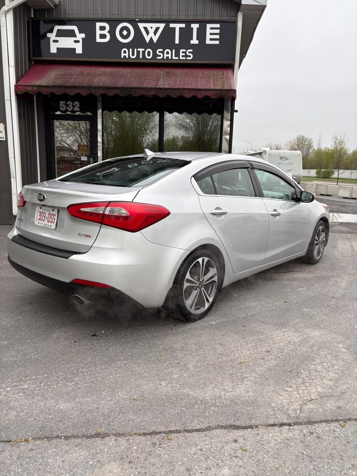 2016 Kia Forte EX - Photo #3