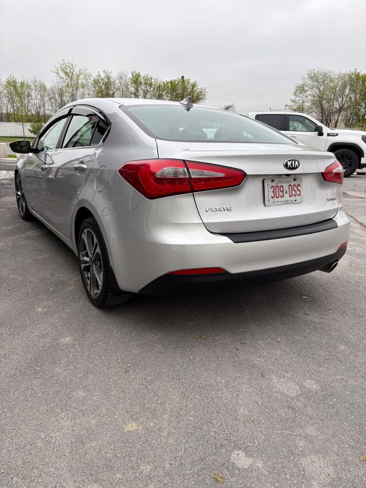 2016 Kia Forte EX - Photo #2
