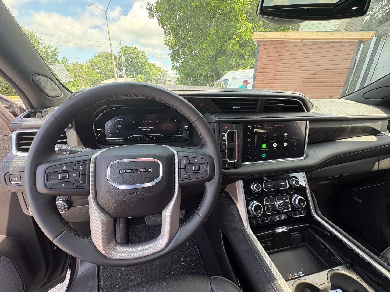 2024 GMC Yukon Denali - Photo #6