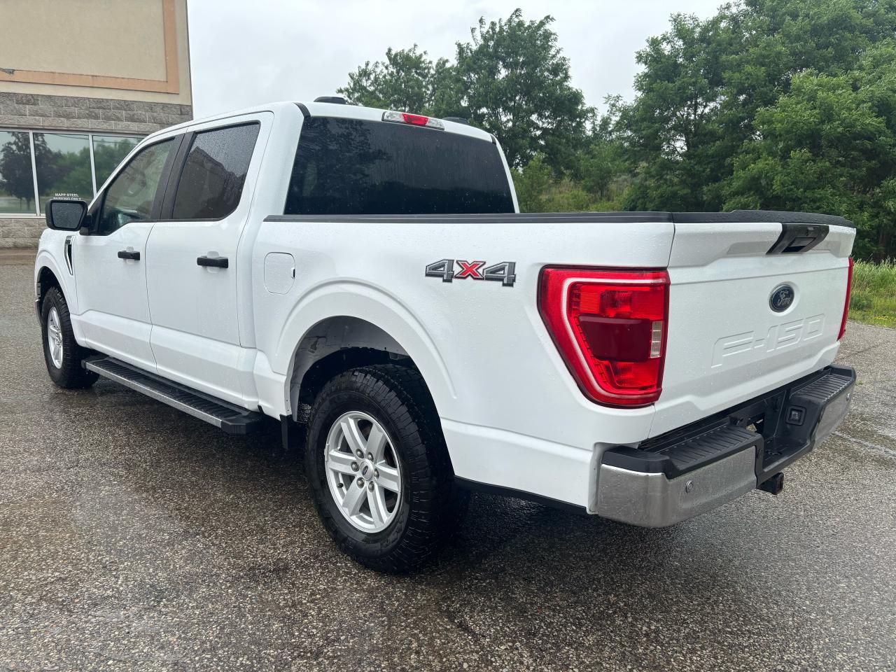 2022 Ford F-150 XLT - Photo #4