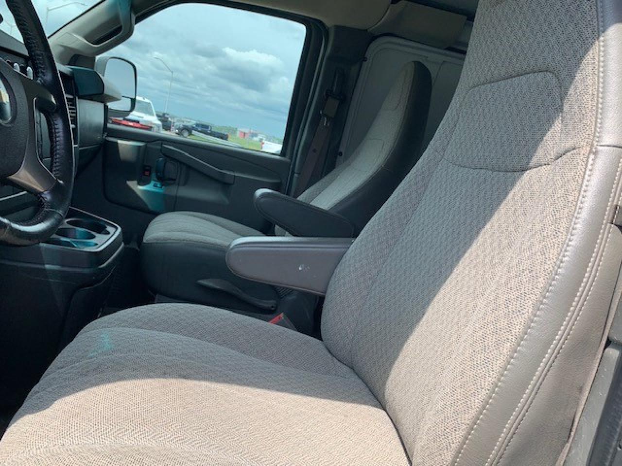 2019 Chevrolet Express Cargo Van EXPRESS CARGO - Photo #8