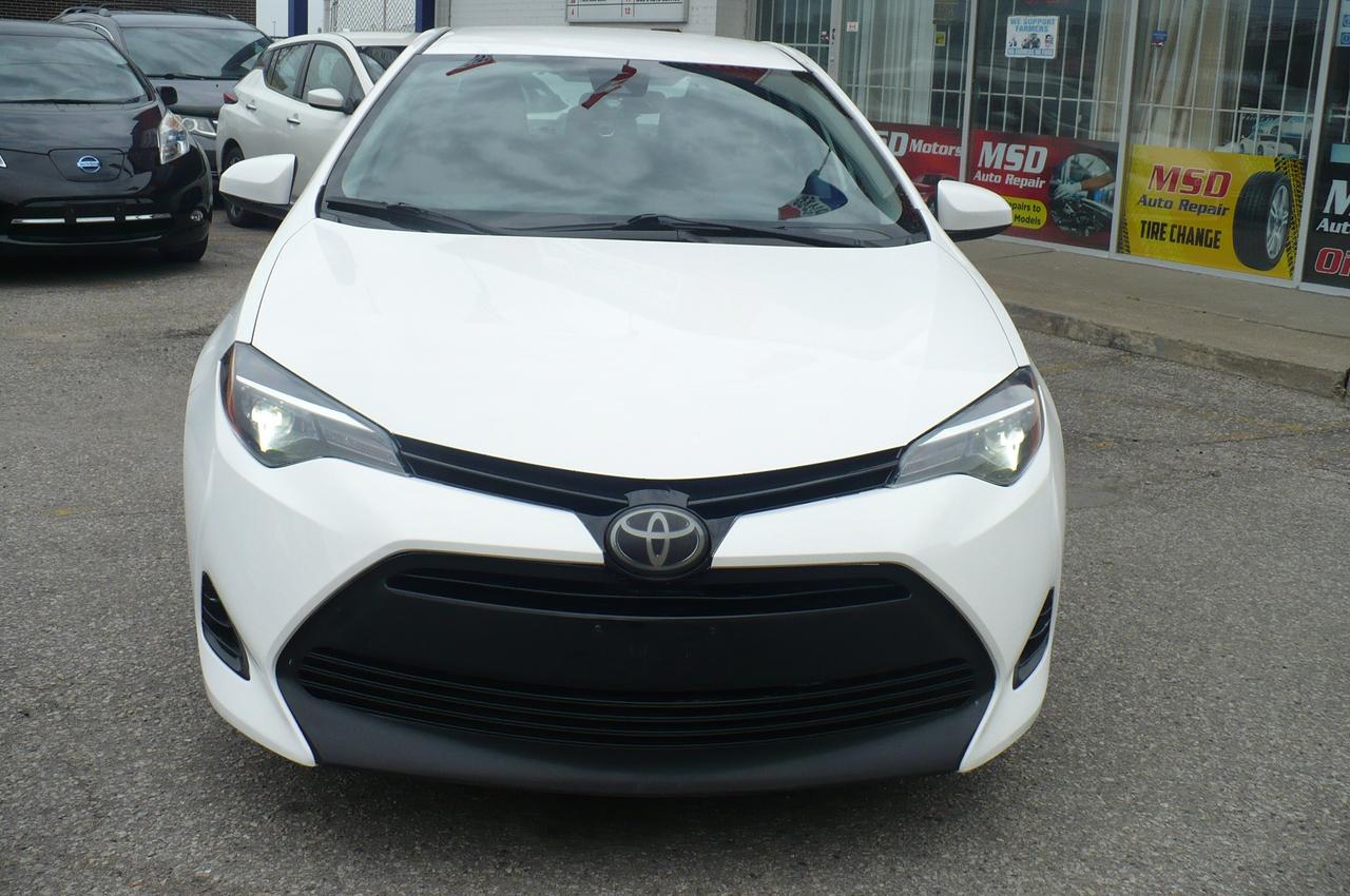 2018 Toyota Corolla LE Photo