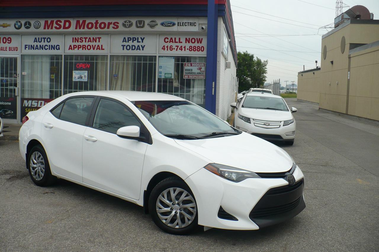 2018 Toyota Corolla LE Photo