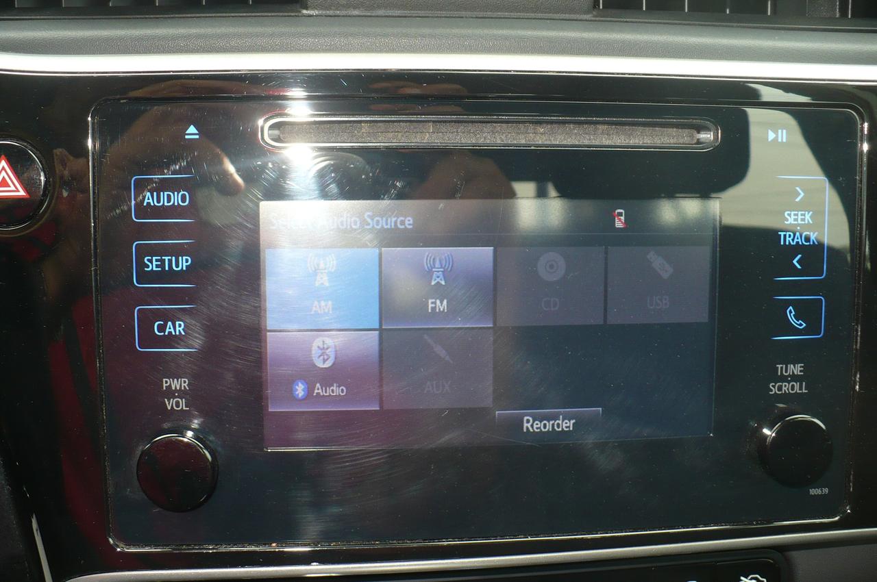 2018 Toyota Corolla LE Photo