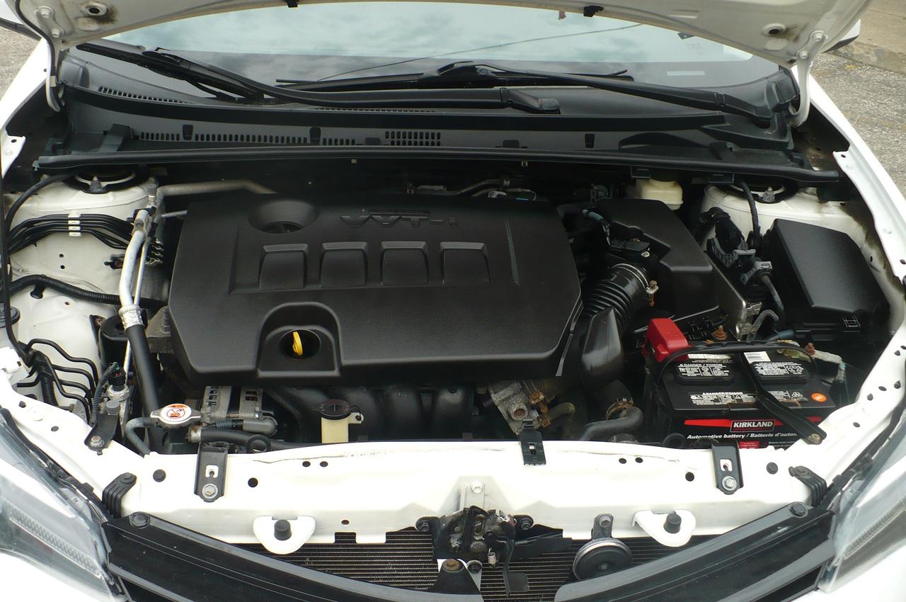 2018 Toyota Corolla LE Photo