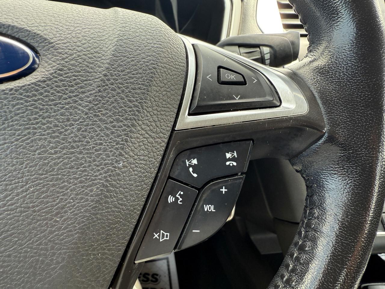 2016 Ford Fusion SE - Photo #22