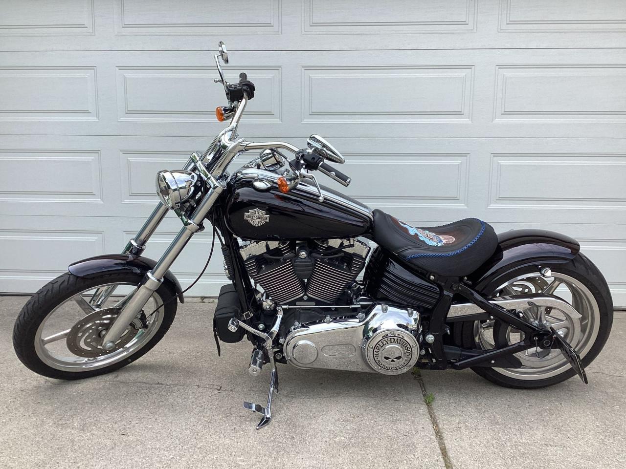 2009 Harley-Davidson Softail FXCWC ROCKER-C - Photo #2