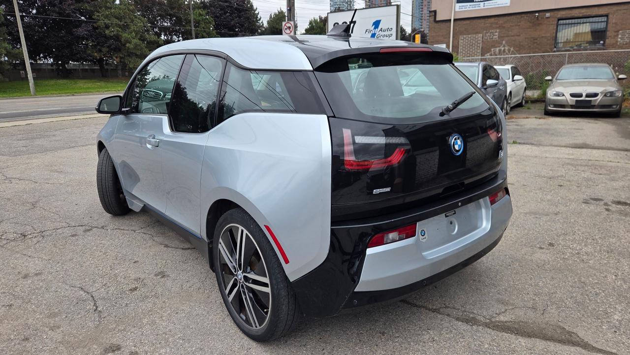 2014 BMW i3 4dr HB w/Range Extender - Photo #3