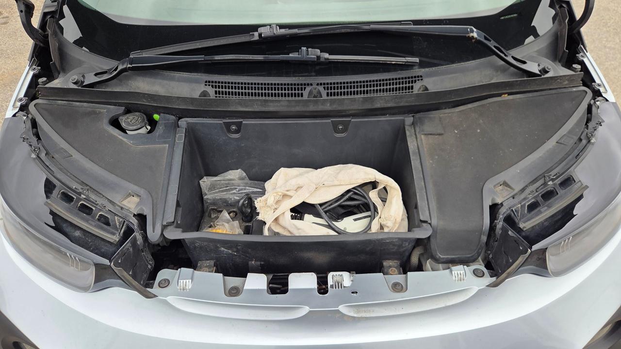 2014 BMW i3 4dr HB w/Range Extender - Photo #18