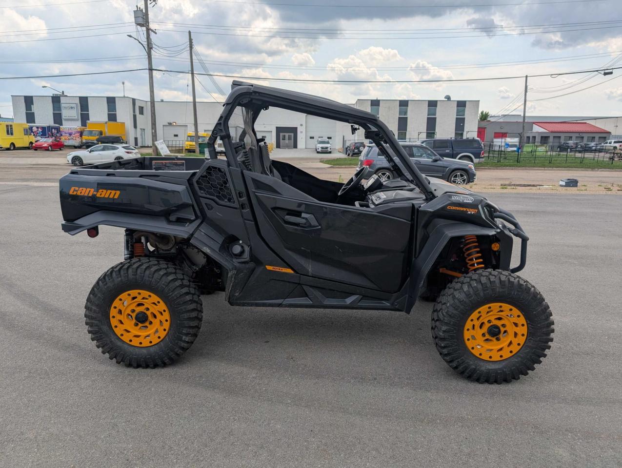 2022 Can-Am Commander XTP 1000 - Photo #5