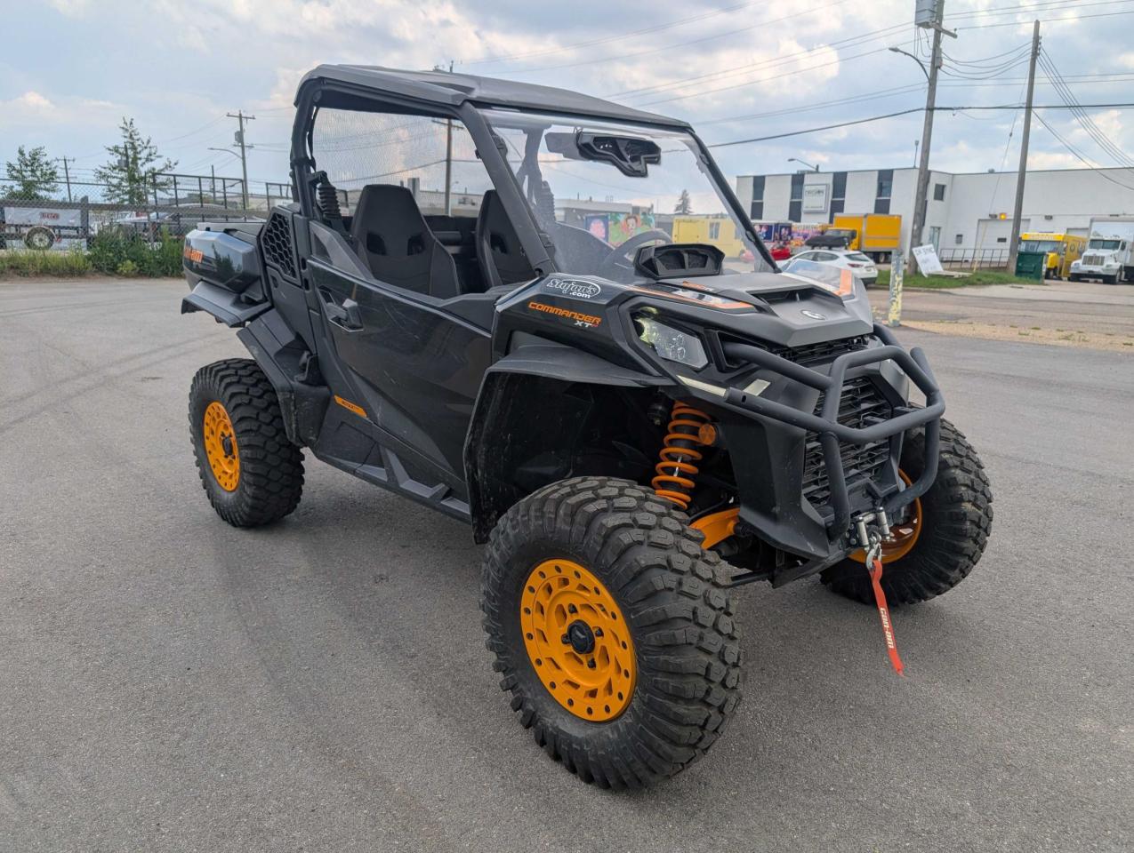 2022 Can-Am Commander XTP 1000 - Photo #6