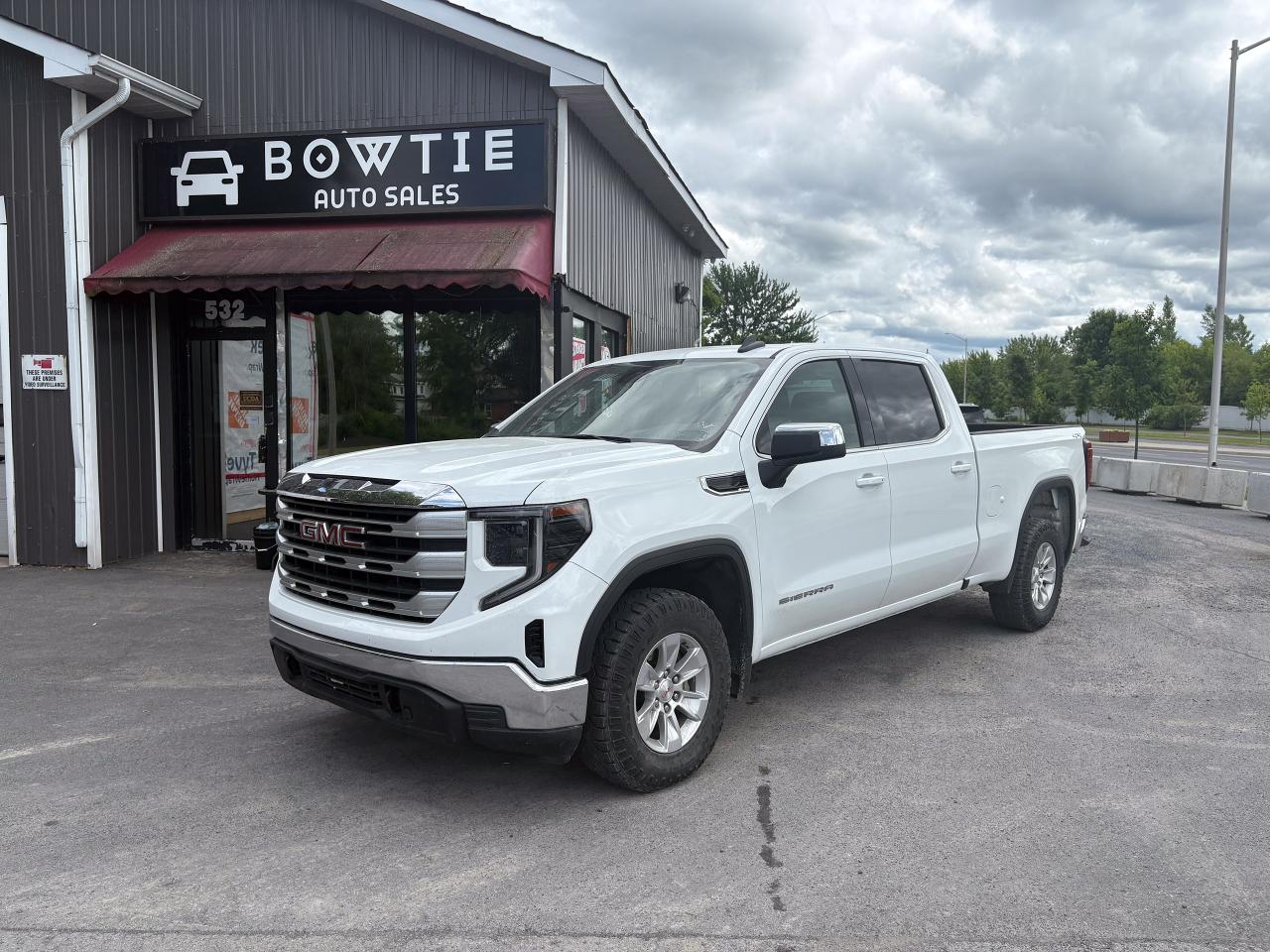 Used 2023 GMC Sierra 1500 SLE for sale in Cornwall, ON