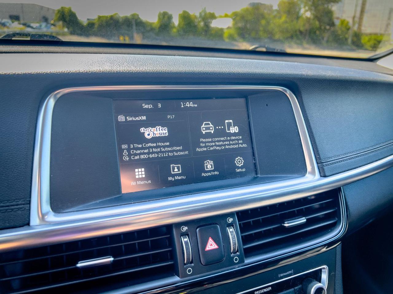 2017 Kia Optima Hybrid Premium Easy financing, fast approvals - Photo #16