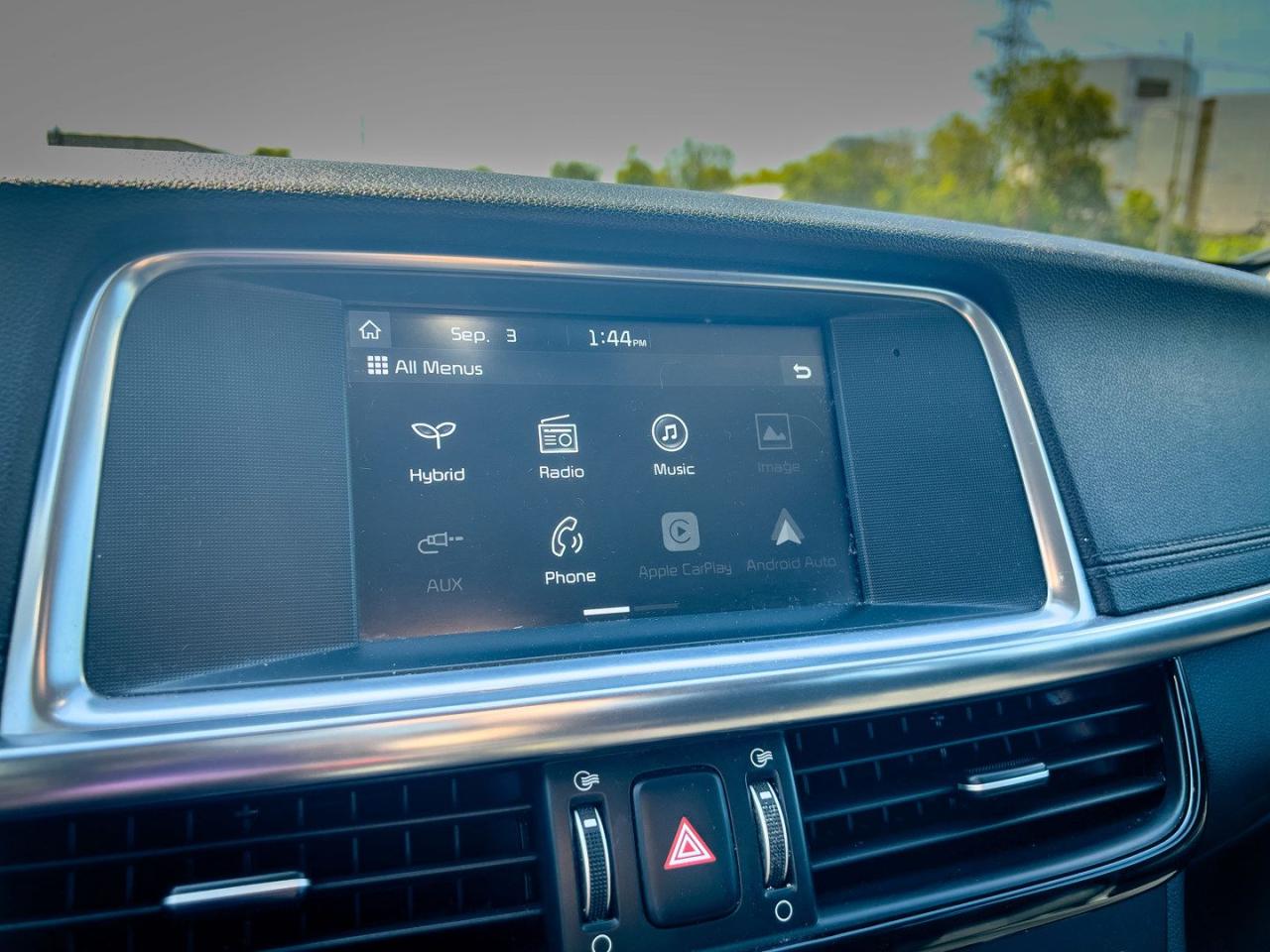 2017 Kia Optima Hybrid Premium Easy financing, fast approvals - Photo #18