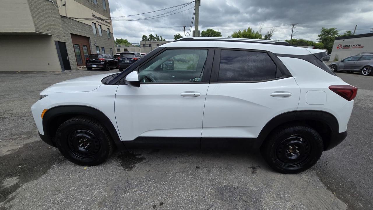 2021 Chevrolet TrailBlazer LT - Photo #2