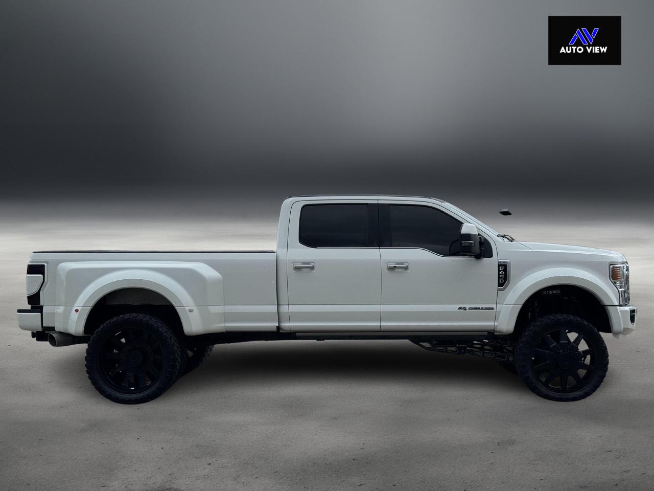 2020 Ford F-450 Limited **STRYKER LIFT / FOX SUSPENSION** - Photo #4