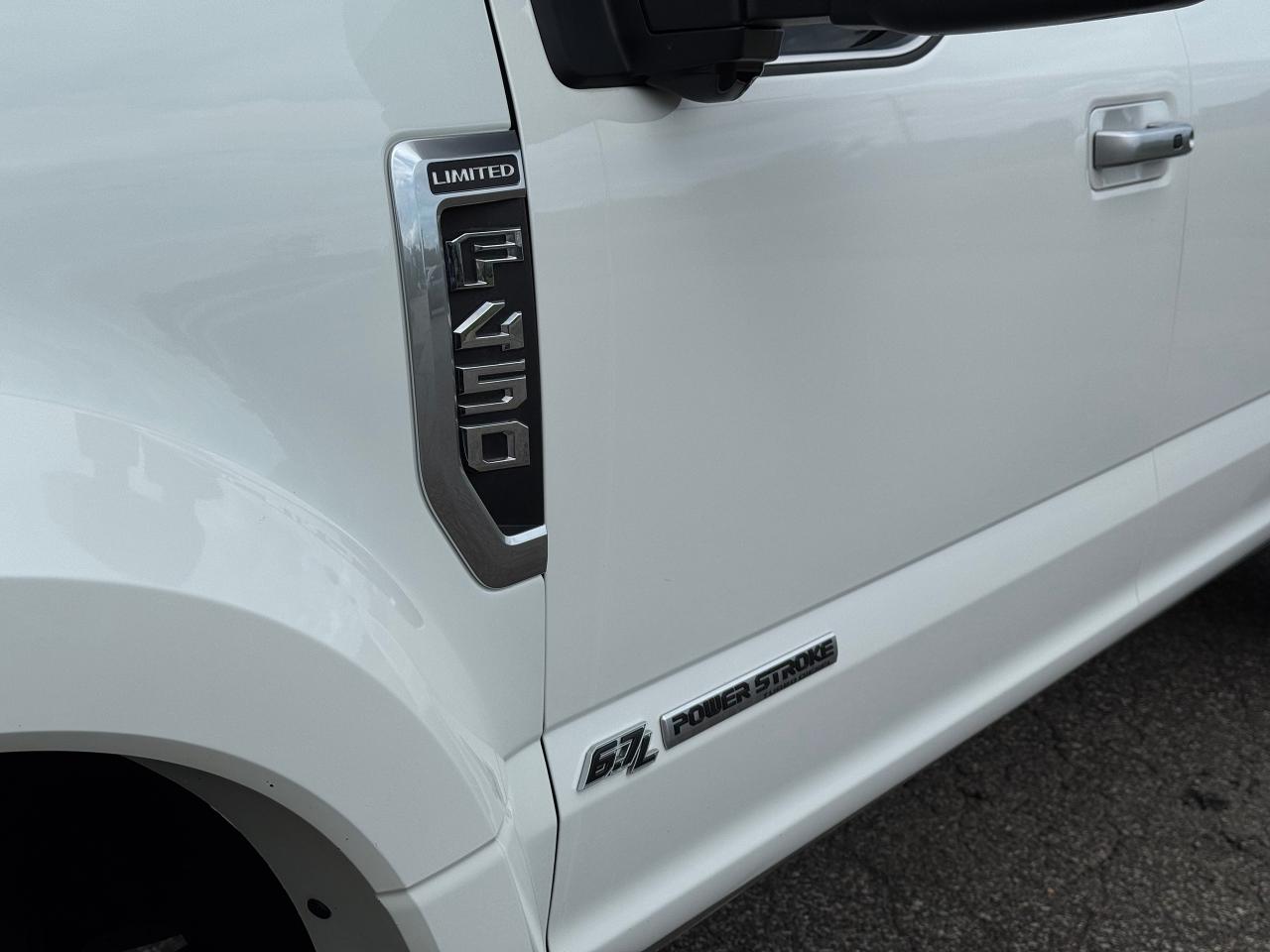 2020 Ford F-450 Limited **STRYKER LIFT / FOX SUSPENSION** - Photo #12