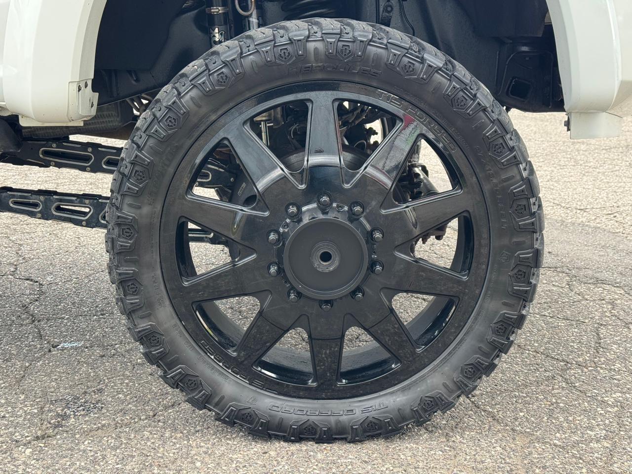 2020 Ford F-450 Limited **STRYKER LIFT / FOX SUSPENSION** - Photo #19