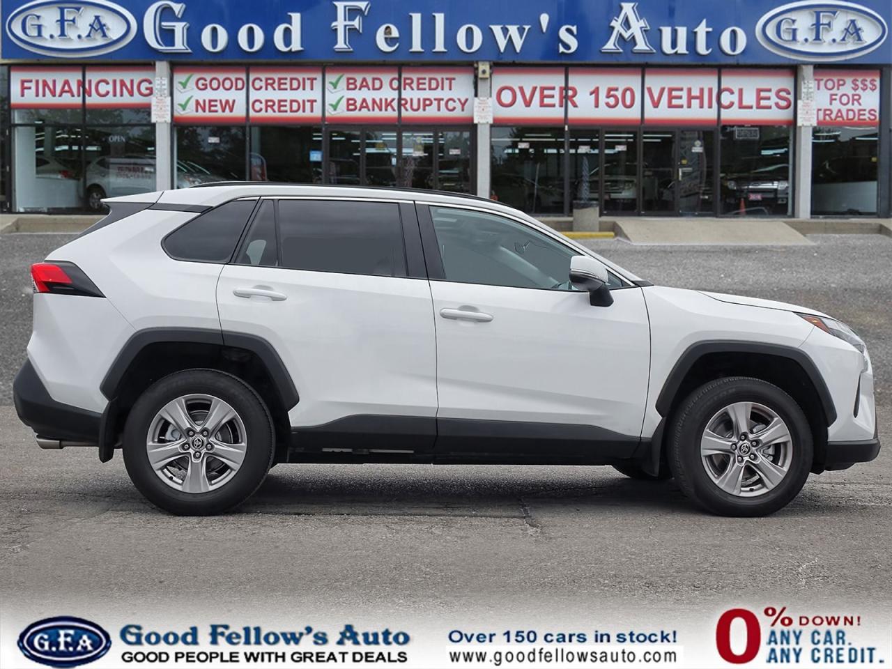 2023 Toyota RAV4 XLE MODEL, AWD, SUNROOF, REARVIEW CAMERA, HEATED S - Photo #3