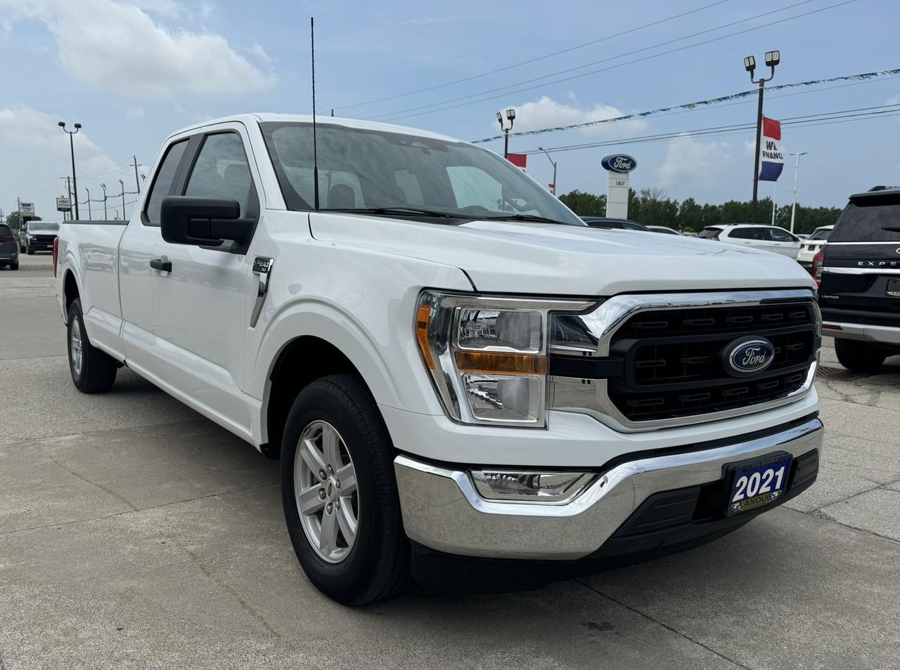 2021 Ford F-150 XLT 2WD SuperCab 8' Box Photo