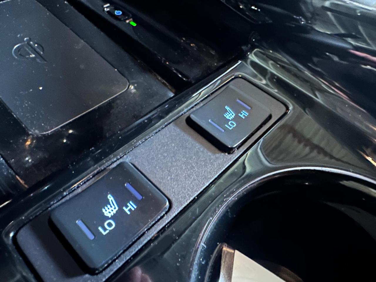 2019 Toyota Prius AWD | TECHNOLOGY | HYBRID | VARIABLE / CVT | 4 CLY - Photo #27