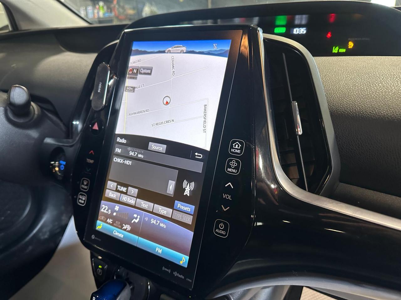 2019 Toyota Prius AWD | TECHNOLOGY | HYBRID | VARIABLE / CVT | 4 CLY - Photo #19