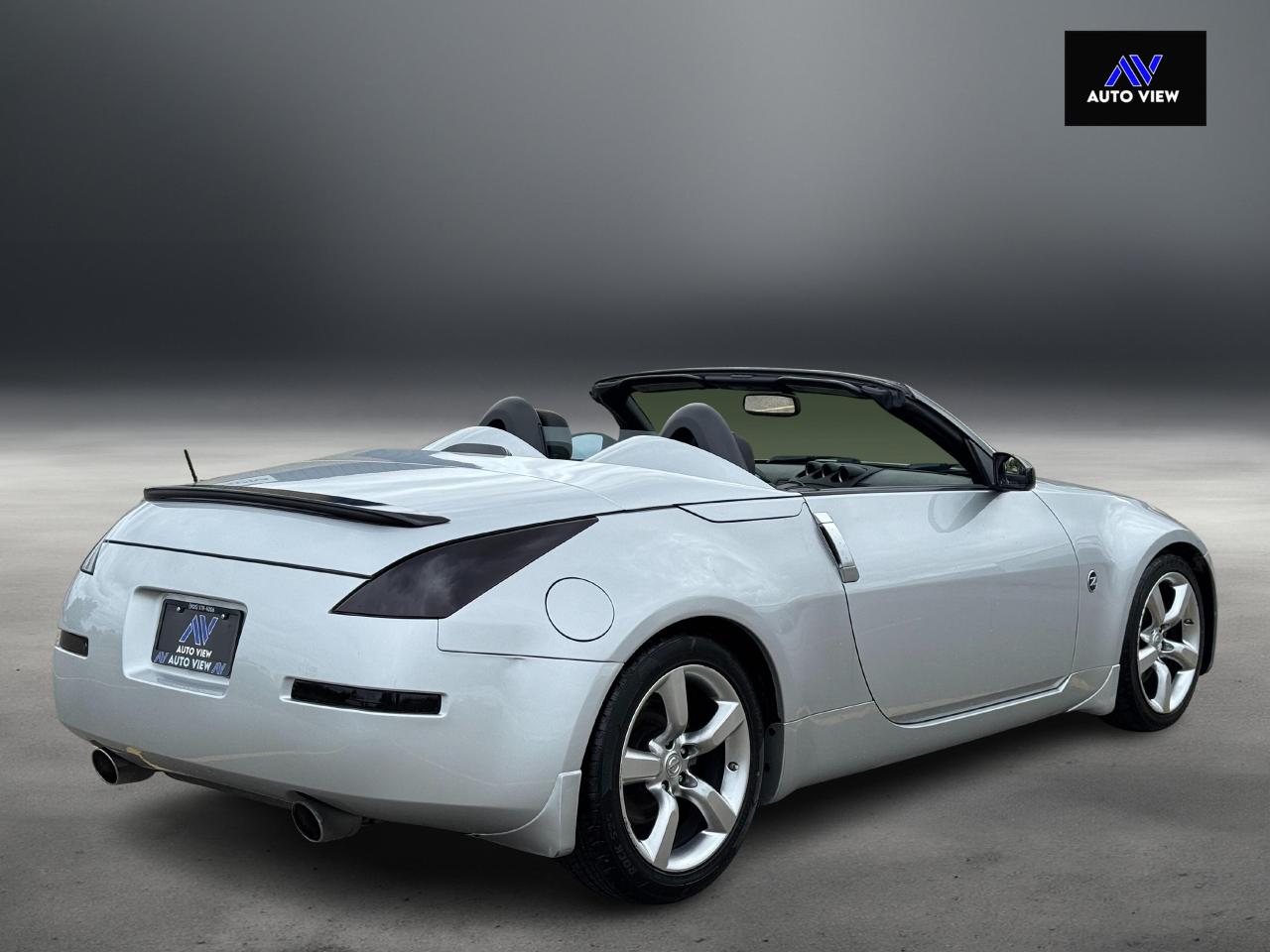 2006 Nissan 350Z Roadster Touring **LOW KM'S** - Photo #5