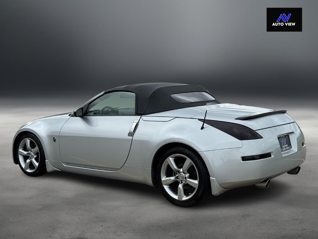 2006 Nissan 350Z Roadster Touring **LOW KM'S** - Photo #12
