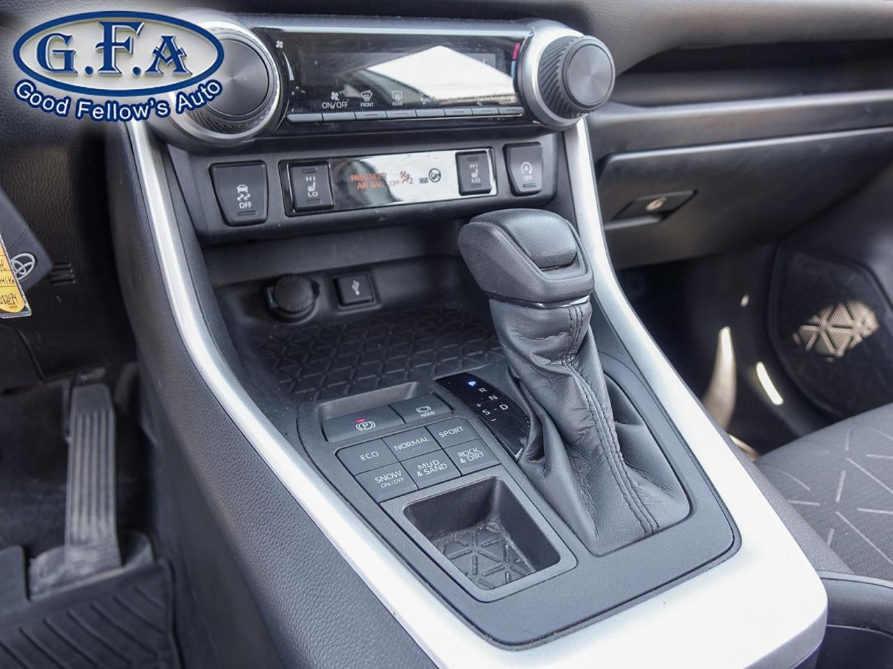 2022 Toyota RAV4 LE MODEL, AWD, REARVIEW CAMERA, HEATED SEATS, LANE - Photo #14