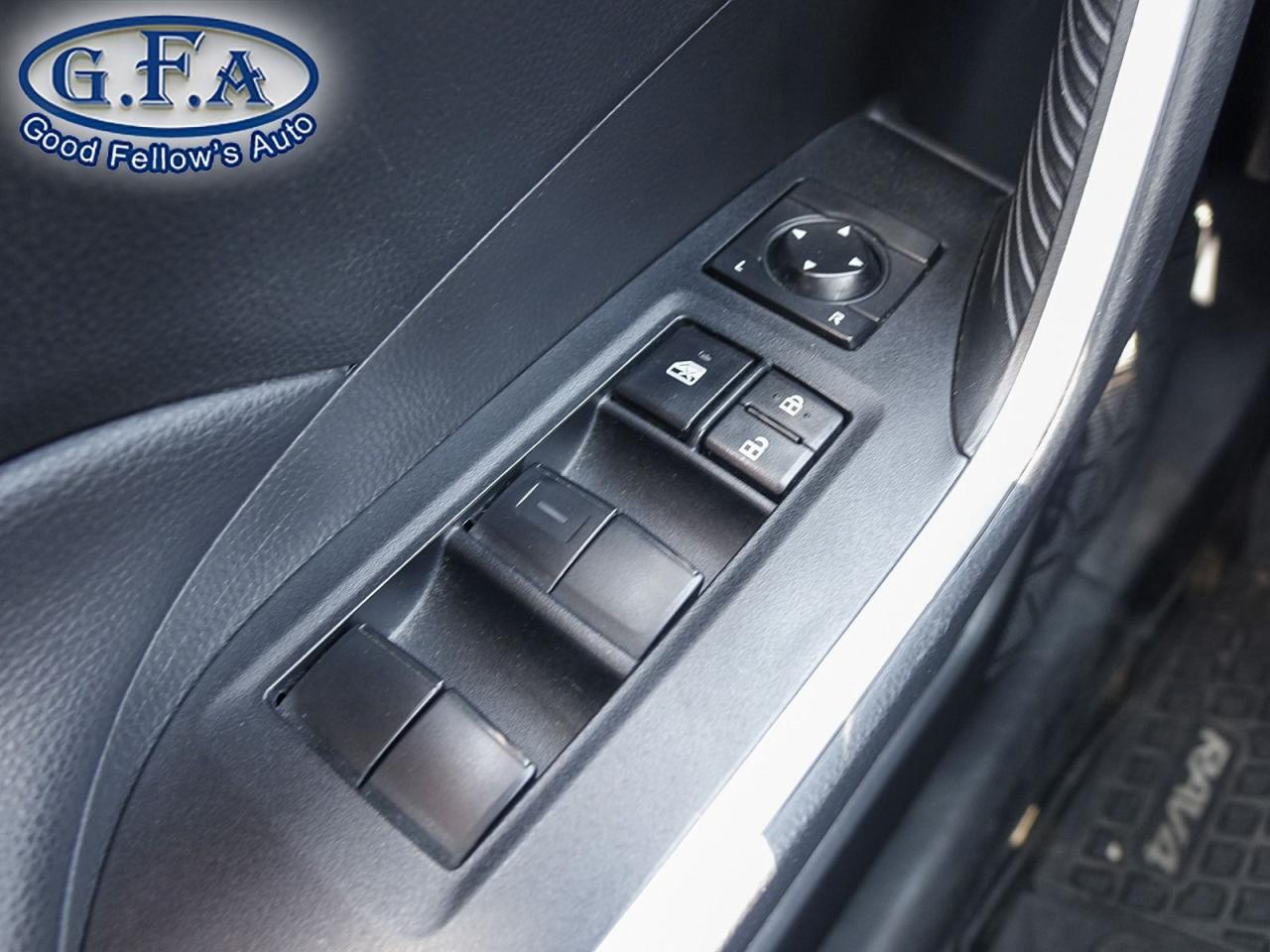 2022 Toyota RAV4 LE MODEL, AWD, REARVIEW CAMERA, HEATED SEATS, LANE - Photo #18