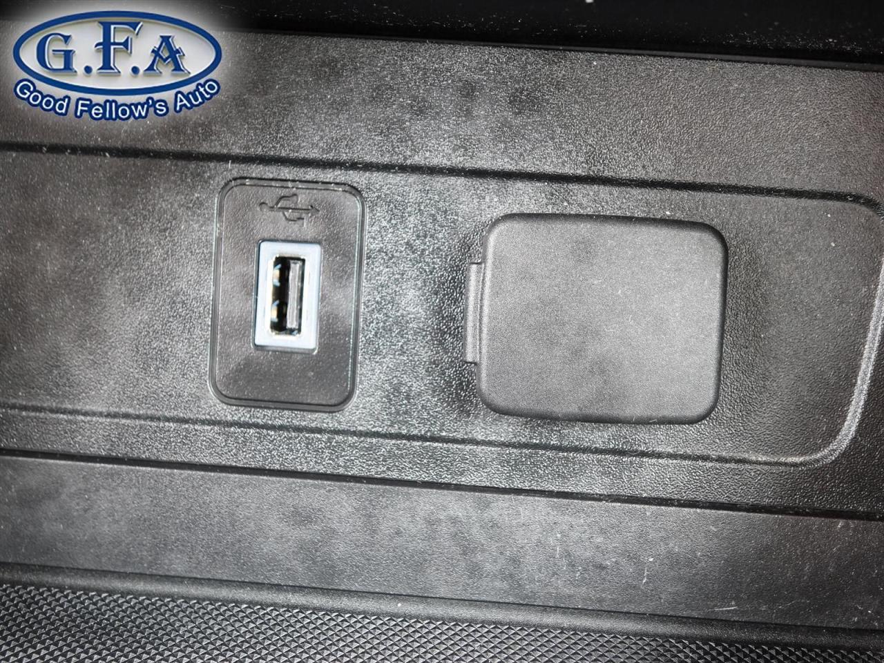 2018 Ford Escape SE MODEL, ECOBOOST, AWD, REARVIEW CAMERA, HEATED S - Photo #15