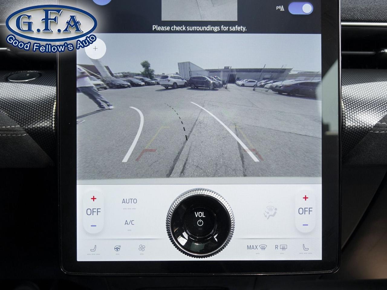 2022 Ford Mustang Mach-E GT, AWD, PAN ROOF, NAV, Extended Range Battery - Photo #25