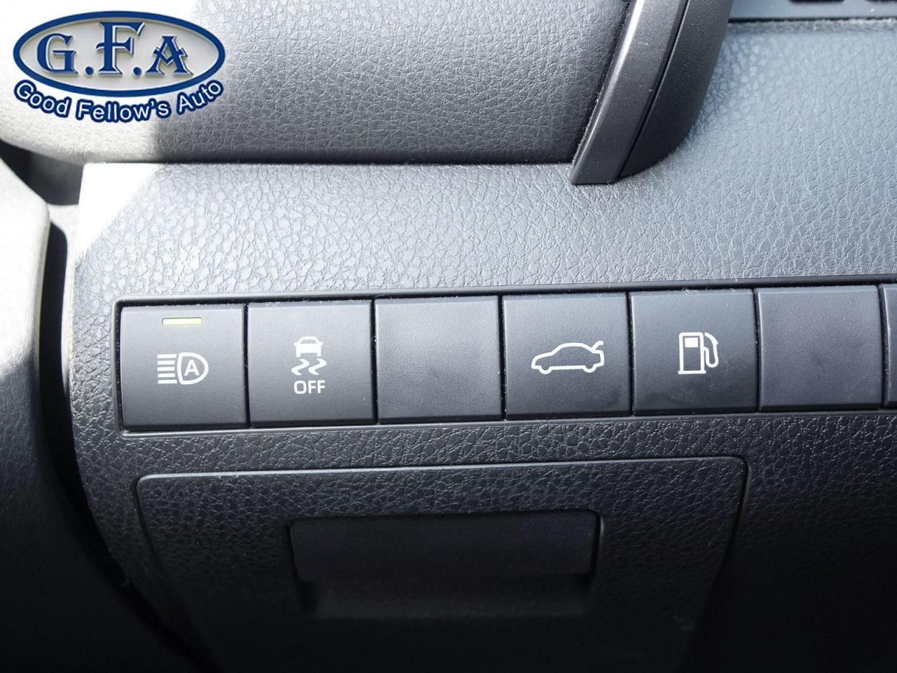 2018 Toyota Camry LE MODEL, REARVIEW CAMERA, HEATED SEATS, POWER SEA - Photo #20